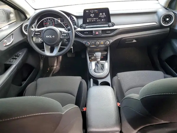 3KPF24AD2RE701141 2024 KIA FORTE - Image 8