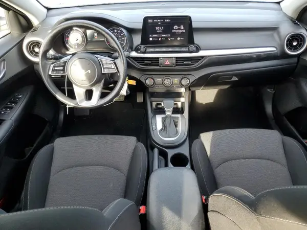 3KPF24AD2RE701687 2024 KIA FORTE - Image 8