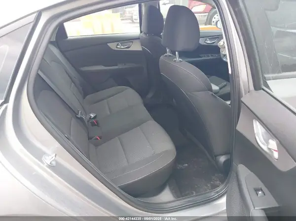 3KPF24AD2RE703987 2024 KIA FORTE - Image 8