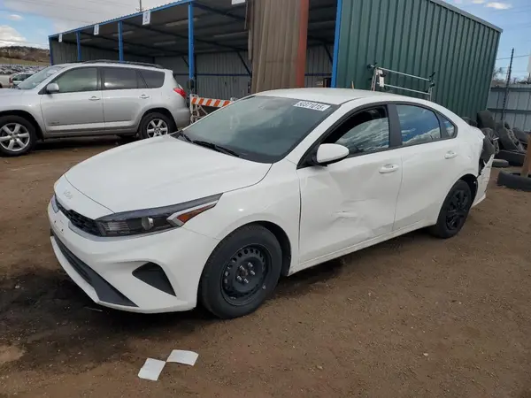 3KPF24AD2RE704346 2024 KIA FORTE - Image 1