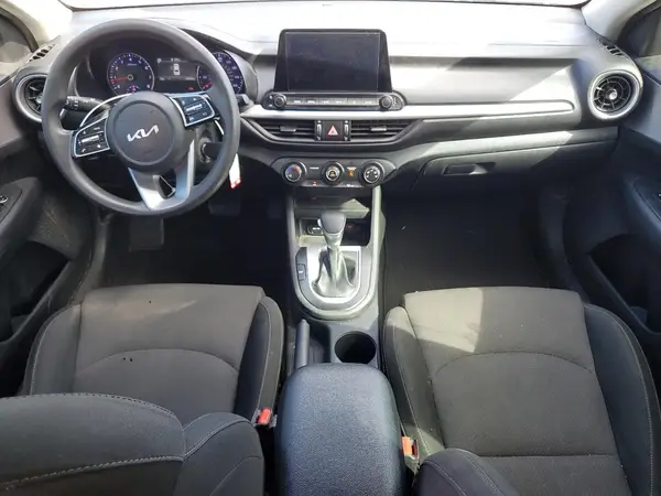 3KPF24AD2RE705996 2024 KIA FORTE - Image 8