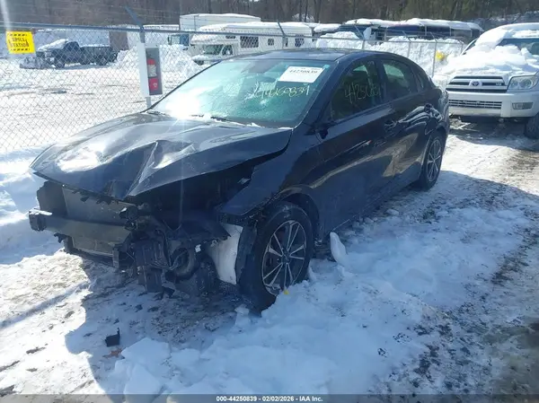 3KPF24AD2RE706050 2024 KIA FORTE - Image 2