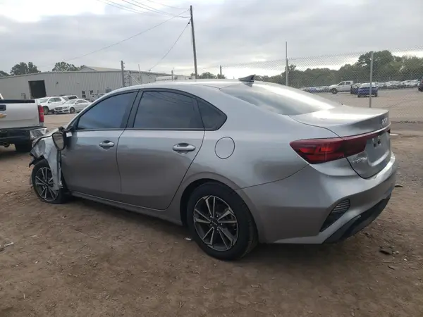 3KPF24AD2RE706470 2024 KIA FORTE - Image 2