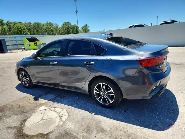 3KPF24AD2RE706632 2024 KIA FORTE - Image 2