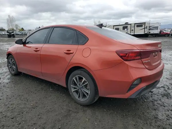 3KPF24AD2RE707182 2024 KIA FORTE - Image 2