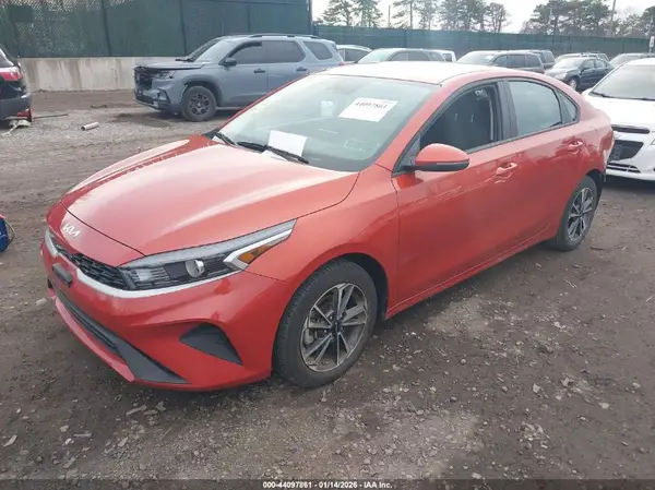 3KPF24AD2RE707909 2024 KIA FORTE - Image 2