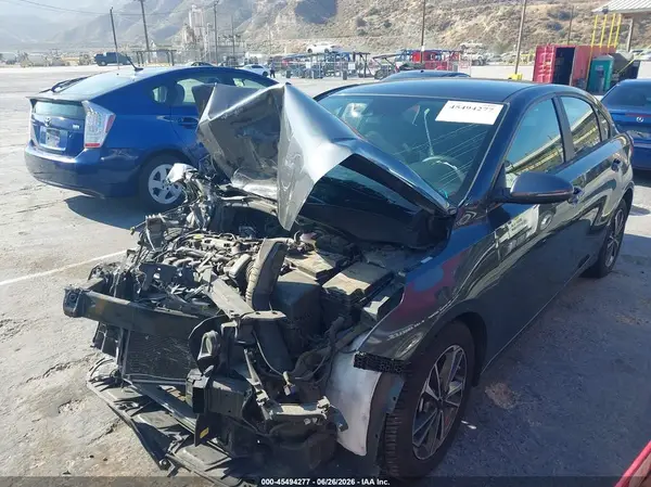 3KPF24AD2RE708963 2024 KIA FORTE - Image 2