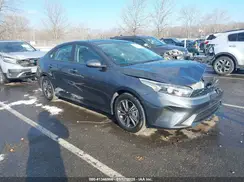 3KPF24AD2RE709398 2024 KIA FORTE