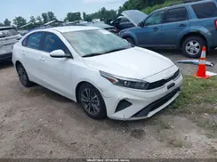 3KPF24AD2RE709904 2024 KIA FORTE