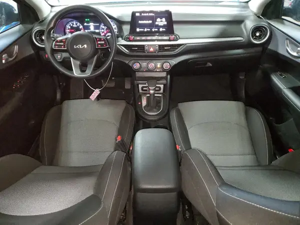 3KPF24AD2RE714231 2024 KIA FORTE - Image 8