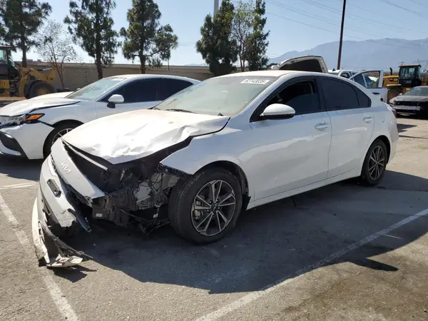 3KPF24AD2RE714410 2024 KIA FORTE - Image 1