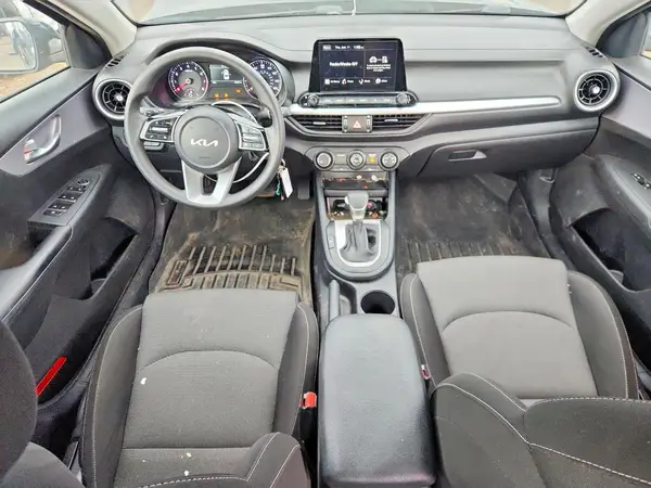3KPF24AD2RE714715 2024 KIA FORTE - Image 8
