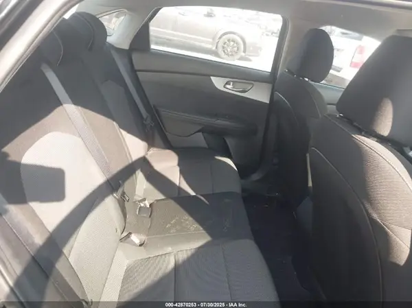 3KPF24AD2RE718232 2024 KIA FORTE - Image 8