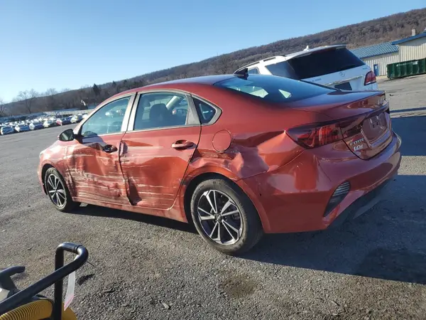 3KPF24AD2RE719042 2024 KIA FORTE - Image 2