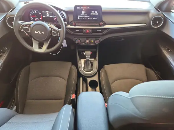 3KPF24AD2RE722992 2024 KIA FORTE - Image 8