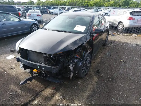3KPF24AD2RE723785 2024 KIA FORTE - Image 2