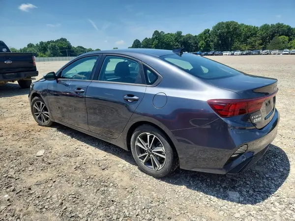 3KPF24AD2RE724550 2024 KIA FORTE - Image 2