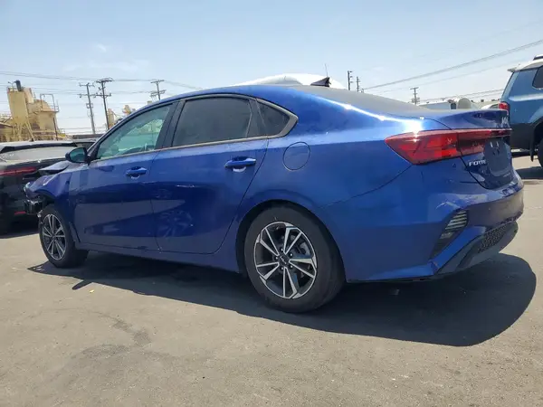 3KPF24AD2RE725391 2024 KIA FORTE - Image 2
