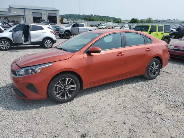 3KPF24AD2RE726802 2024 KIA FORTE - Image 1