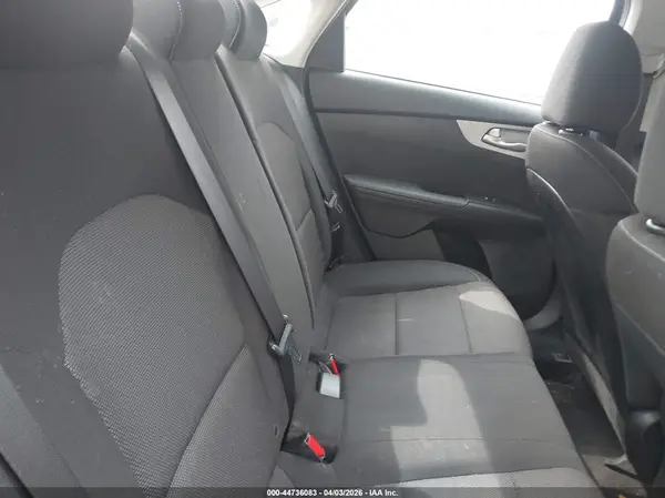 3KPF24AD2RE727061 2024 KIA FORTE - Image 8