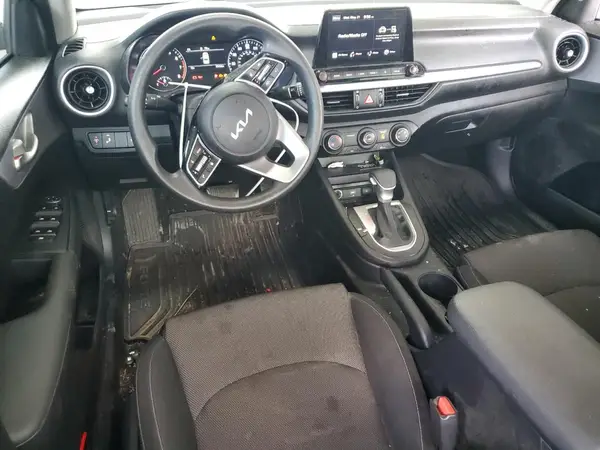 3KPF24AD2RE728355 2024 KIA FORTE - Image 8