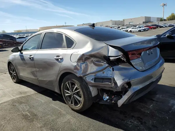 3KPF24AD2RE729361 2024 KIA FORTE - Image 2