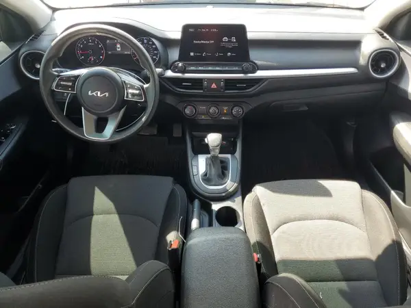3KPF24AD2RE729859 2024 KIA FORTE - Image 8
