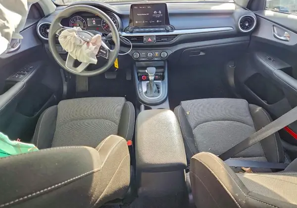 3KPF24AD2RE730302 2024 KIA FORTE - Image 8