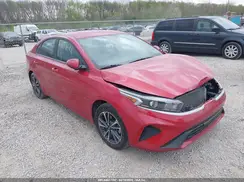 3KPF24AD2RE733555 2024 KIA FORTE