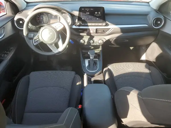 3KPF24AD2RE734687 2024 KIA FORTE - Image 8