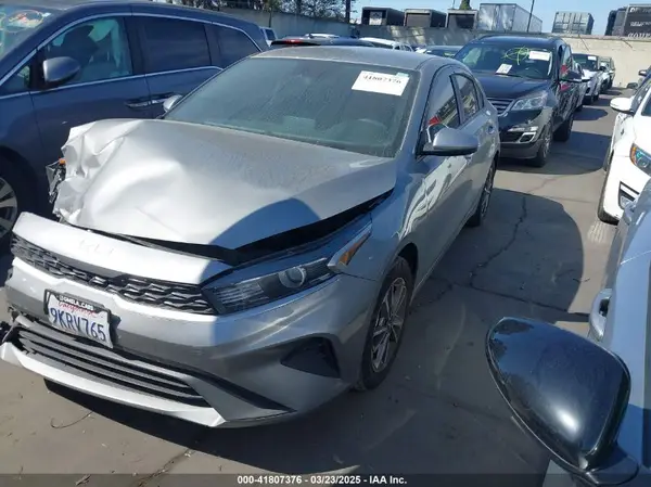 3KPF24AD2RE736844 2024 KIA FORTE - Image 2