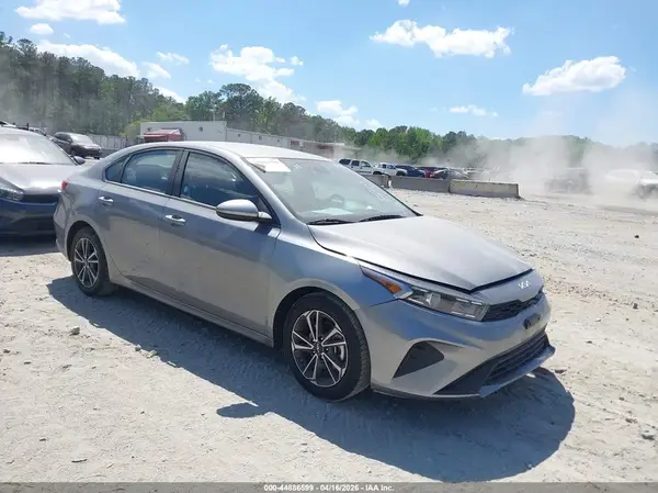3KPF24AD2RE738500 2024 KIA FORTE - Image 1
