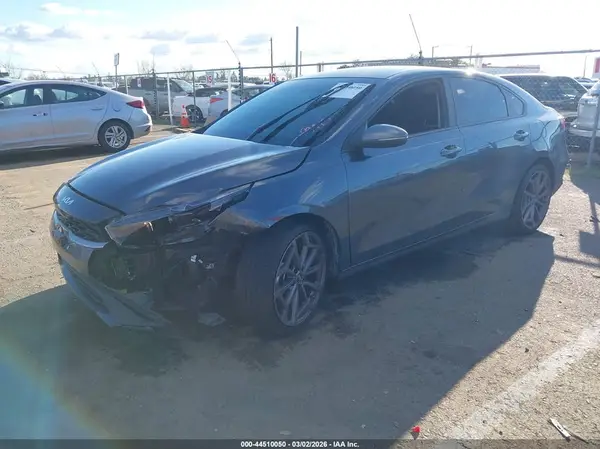 3KPF24AD2RE739002 2024 KIA FORTE - Image 2