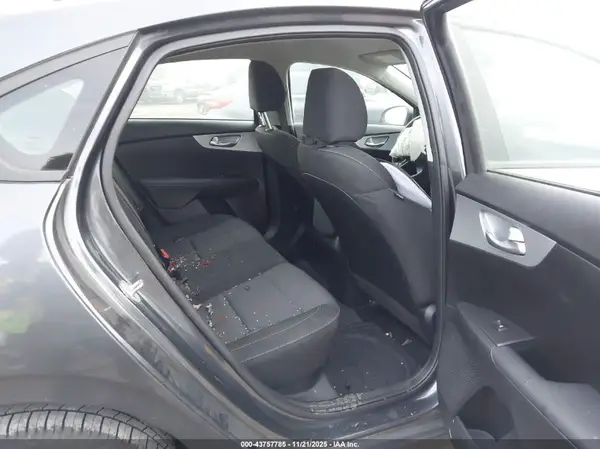 3KPF24AD2RE739162 2024 KIA FORTE - Image 8