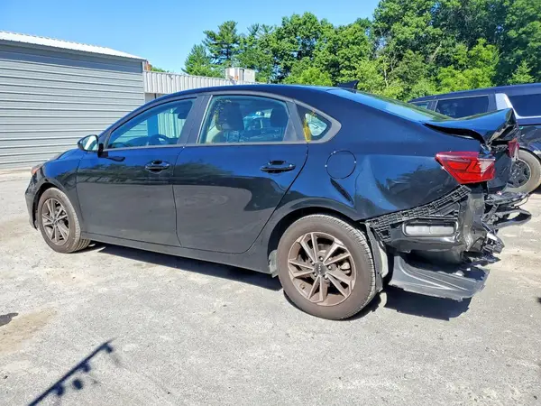 3KPF24AD2RE739856 2024 KIA FORTE - Image 2