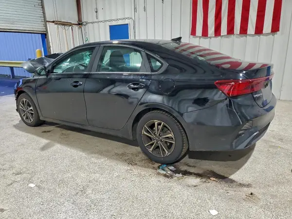 3KPF24AD2RE739971 2024 KIA FORTE - Image 2