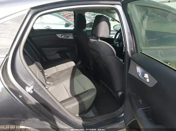 3KPF24AD2RE740795 2024 KIA FORTE - Image 8