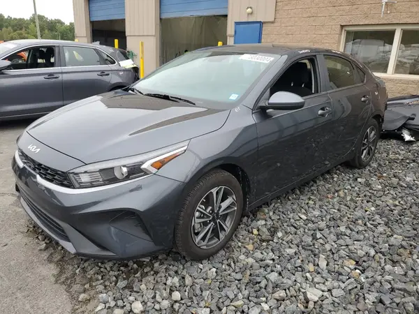 3KPF24AD2RE743065 2024 KIA FORTE - Image 1