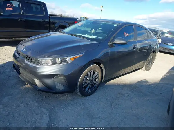 3KPF24AD2RE744474 2024 KIA FORTE - Image 2