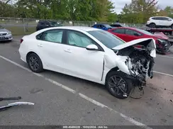 3KPF24AD2RE745995 2024 KIA FORTE