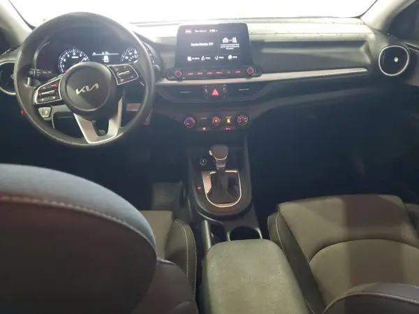 3KPF24AD2RE746225 2024 KIA FORTE - Image 8