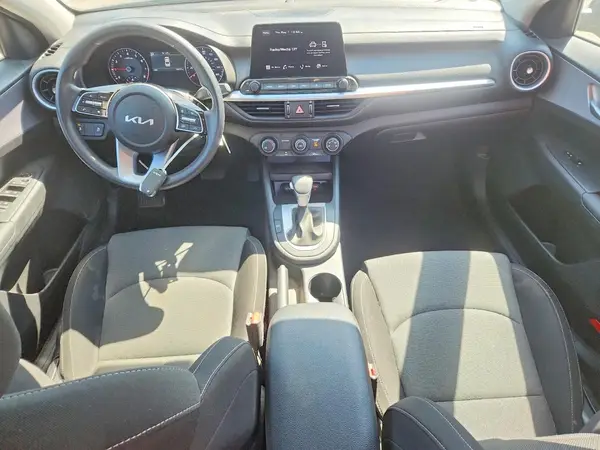 3KPF24AD2RE750629 2024 KIA FORTE - Image 8