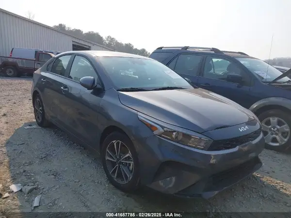 3KPF24AD2RE751599 2024 KIA FORTE - Image 1
