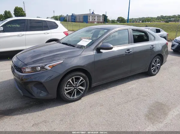 3KPF24AD2RE751750 2024 KIA FORTE - Image 2