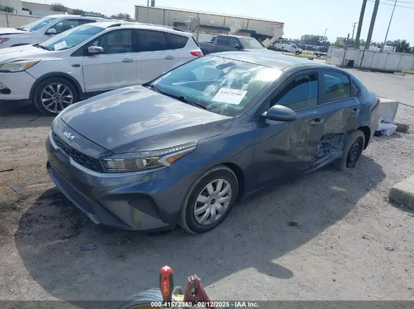 3KPF24AD2RE755457 2024 KIA FORTE - Image 2