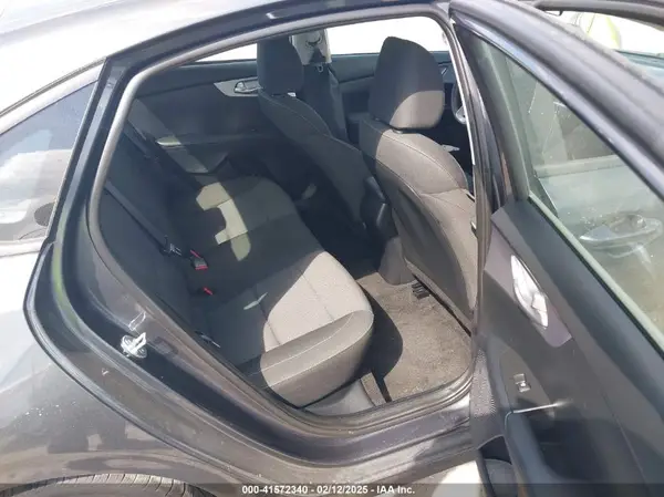 3KPF24AD2RE755457 2024 KIA FORTE - Image 8
