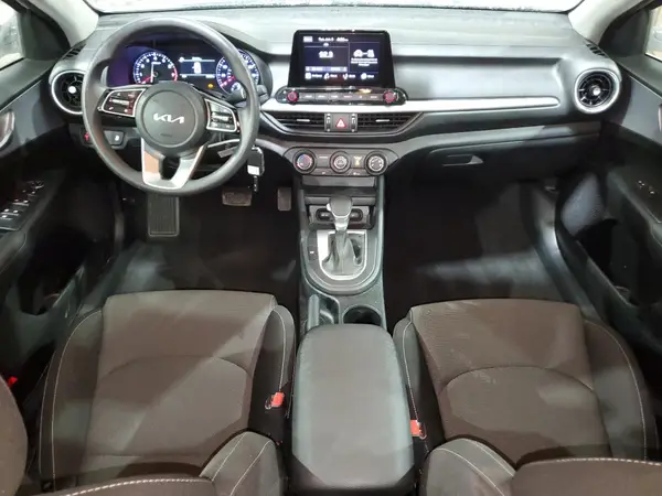 3KPF24AD2RE757323 2024 KIA FORTE - Image 8