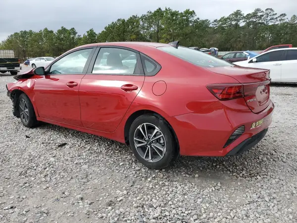 3KPF24AD2RE759167 2024 KIA FORTE - Image 2