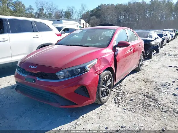 3KPF24AD2RE764689 2024 KIA FORTE - Image 2