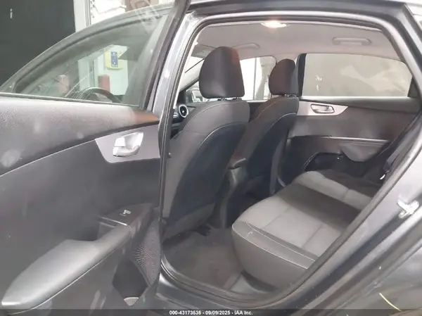 3KPF24AD2RE767205 2024 KIA FORTE - Image 8